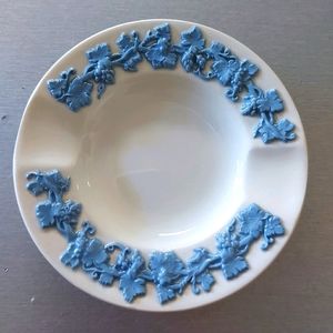 Vintage Wedgwood Queensware Ashtray Eturia